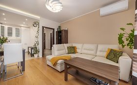 Comfortable Apartment Krakowska Wroclaw With Free Parking By Noclegi Renters